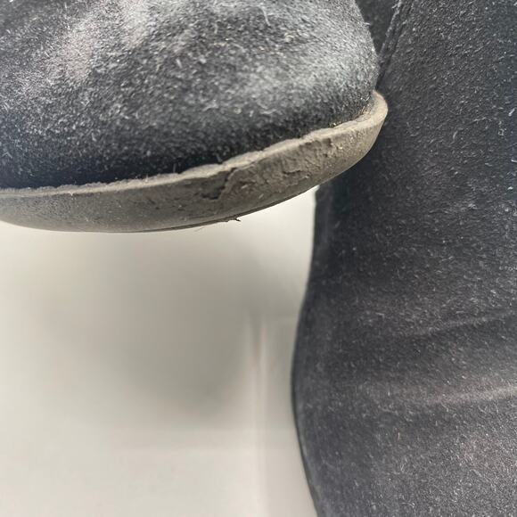 Clarks Black Suede Stacked Heel Ankle‎ Booties Size 8 - Picture 5 of 9